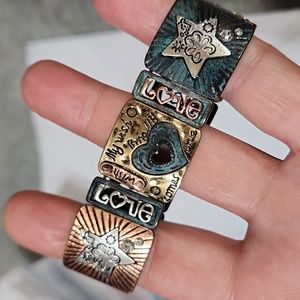 Believe in stretch bracelet new no tags